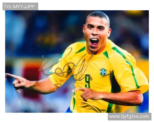 聚焦足球巨星的个人魅力与竞技风采全面解析其影响力与传奇历程